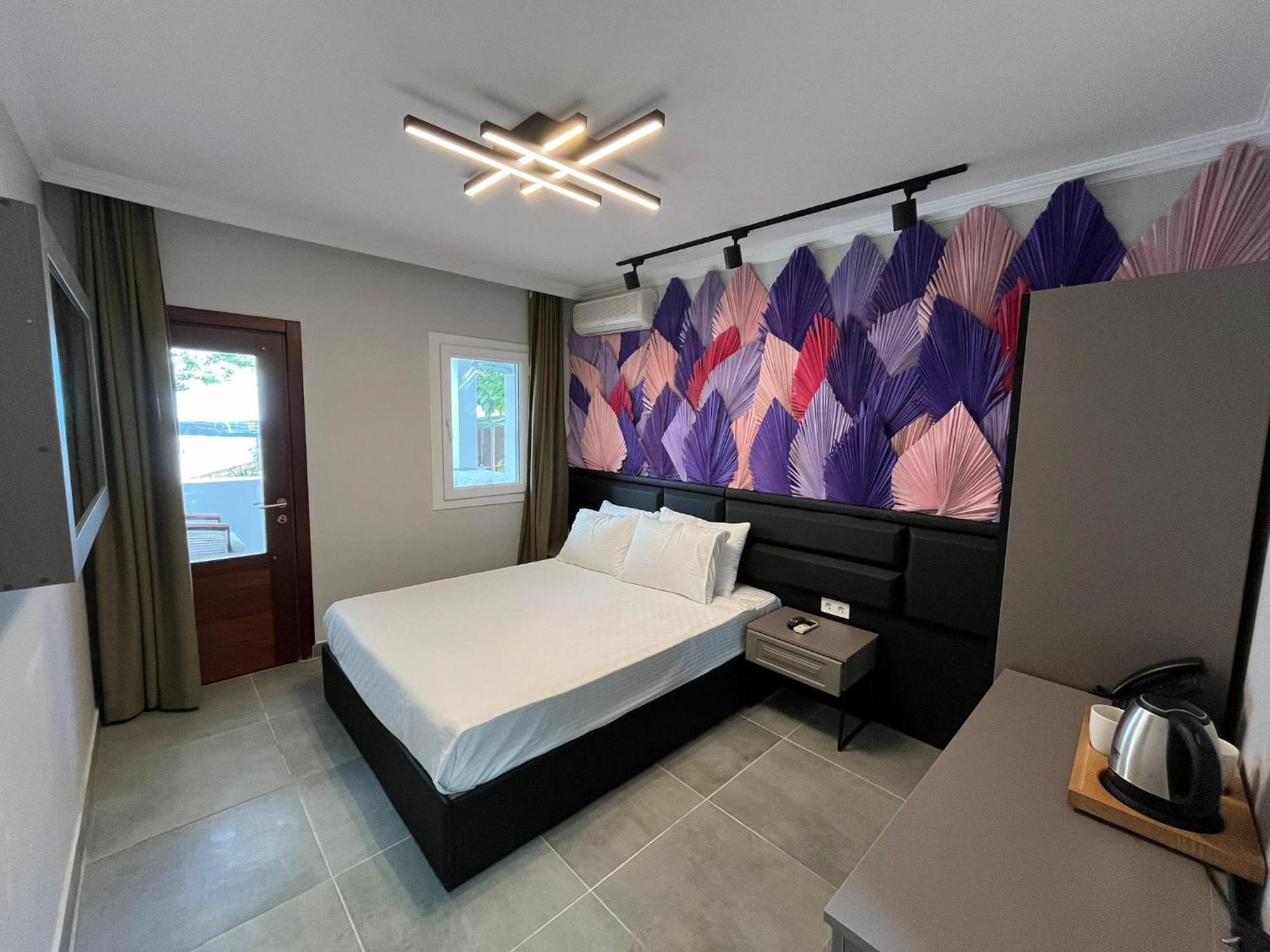 Otel Lizbonia *